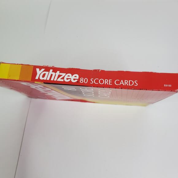 1982 Vintage YAHTZEE SCORE PADS 80 SCORE CARDS New In Sealed Box MADE IN USA - Picture 3 of 5